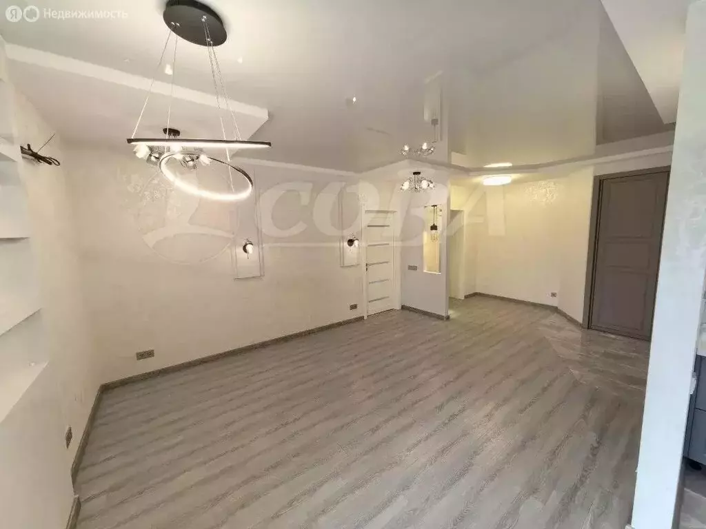 2-комнатная квартира: Тюмень, Сургутская улица, 11к2 (87 м) - Фото 0