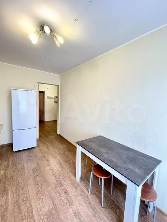 1-к. квартира, 43 м, 5/5 эт. - Фото 1