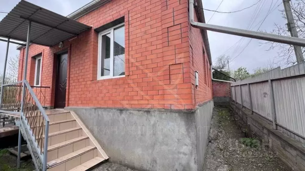 Дом в Ставропольский край, Пятигорск городской округ, пос. ... - Фото 1