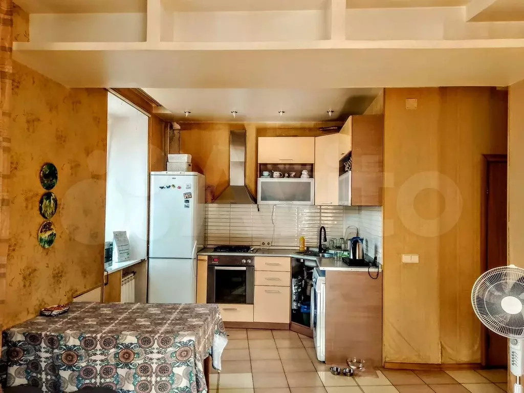 3-к. квартира, 62,1 м, 2/4 эт. - Фото 0