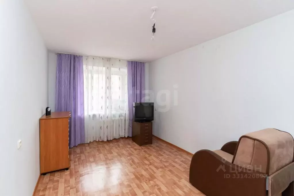 1-к кв. Тюменская область, Тюмень Олимпийская ул., 4 (35.5 м) - Фото 1
