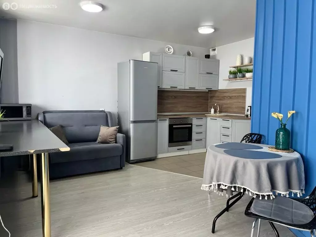 2-комнатная квартира: Томск, Большая Подгорная улица, 87блок7 (50 м) - Фото 1