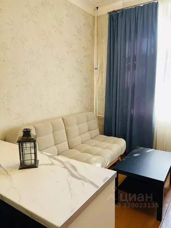 3-к кв. Ярославская область, Ростов Пролетарская ул., 33/11 (85.0 м) - Фото 0
