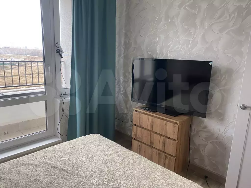 1-к. квартира, 40 м, 9/9 эт. - Фото 0