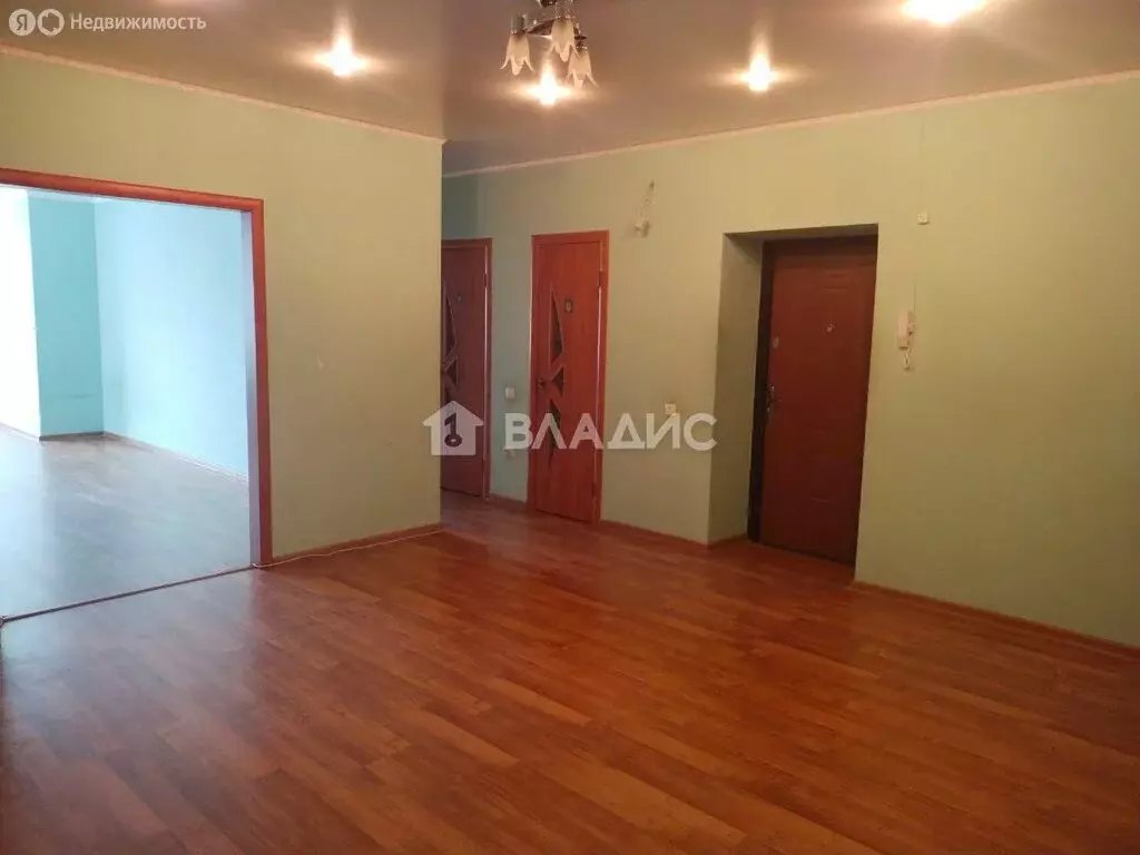 2-комнатная квартира: Белгород, улица 5 Августа, 35 (96 м) - Фото 0
