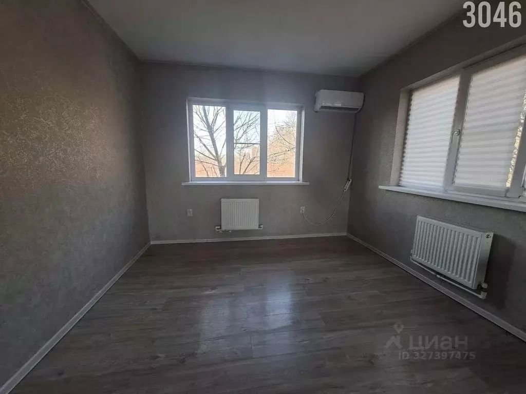 Дом в Краснодарский край, Динской район, Новотитаровская ст-ца ... - Фото 2