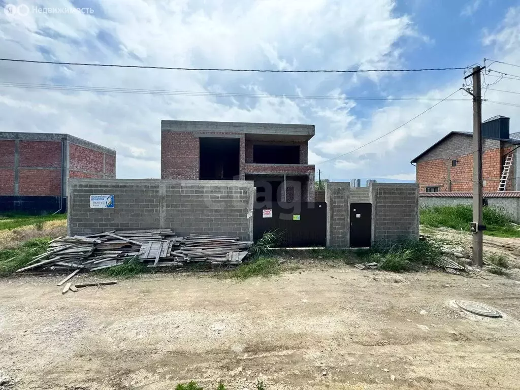 Дом в Махачкала, Бетонная улица (300 м) - Фото 2