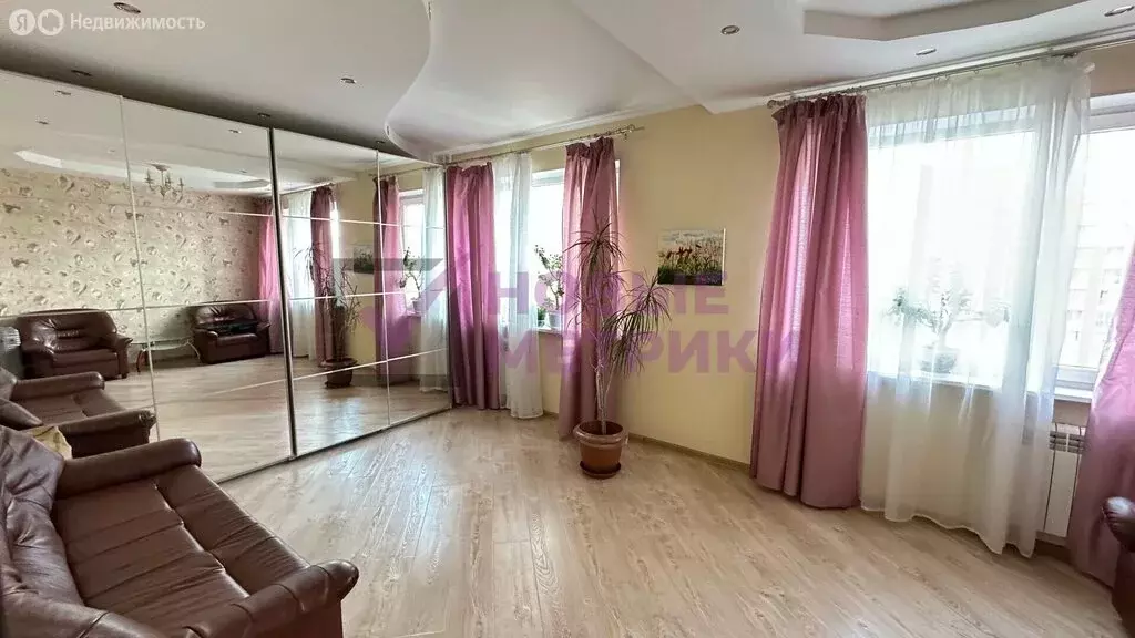 3-комнатная квартира: Санкт-Петербург, улица Хошимина, 11к1 (72 м) - Фото 1