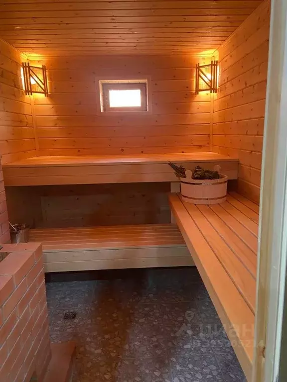 Дом в Псковская область, Псков Лесная ул., 18 (50 м) - Фото 1