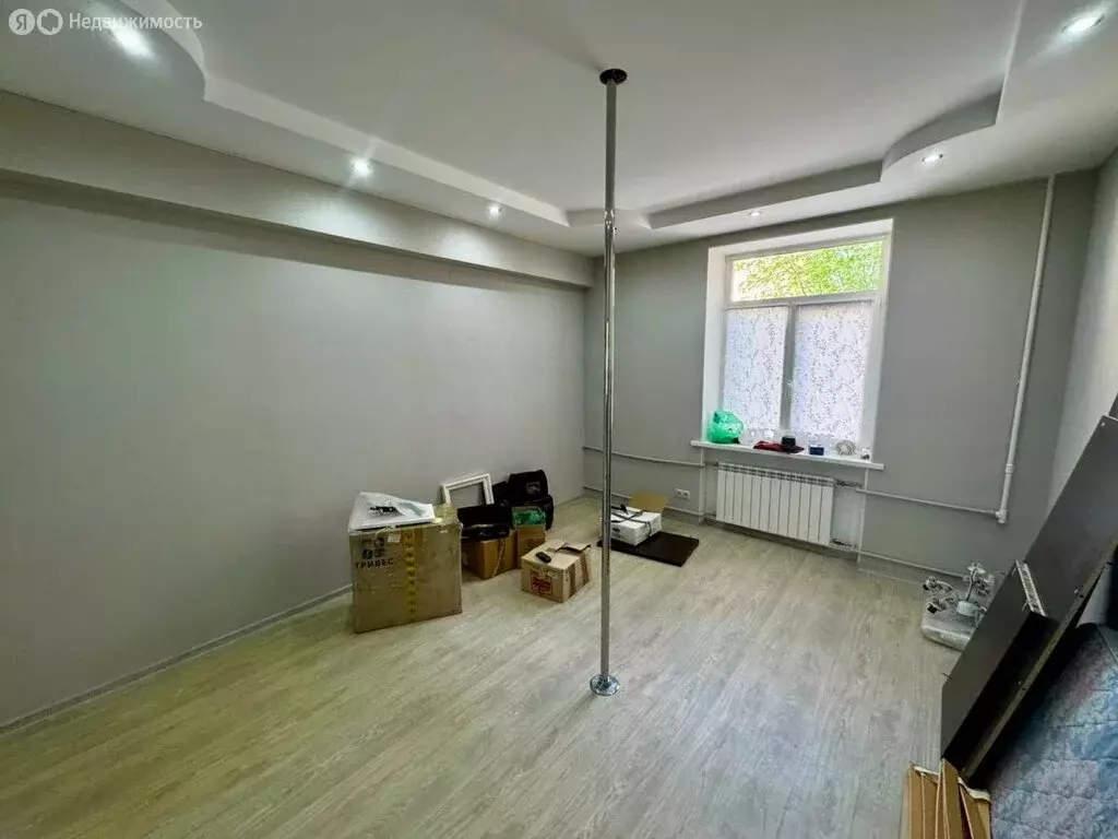 3-комнатная квартира: Волжский, проспект имени Ленина, 32 (650 м) - Фото 0