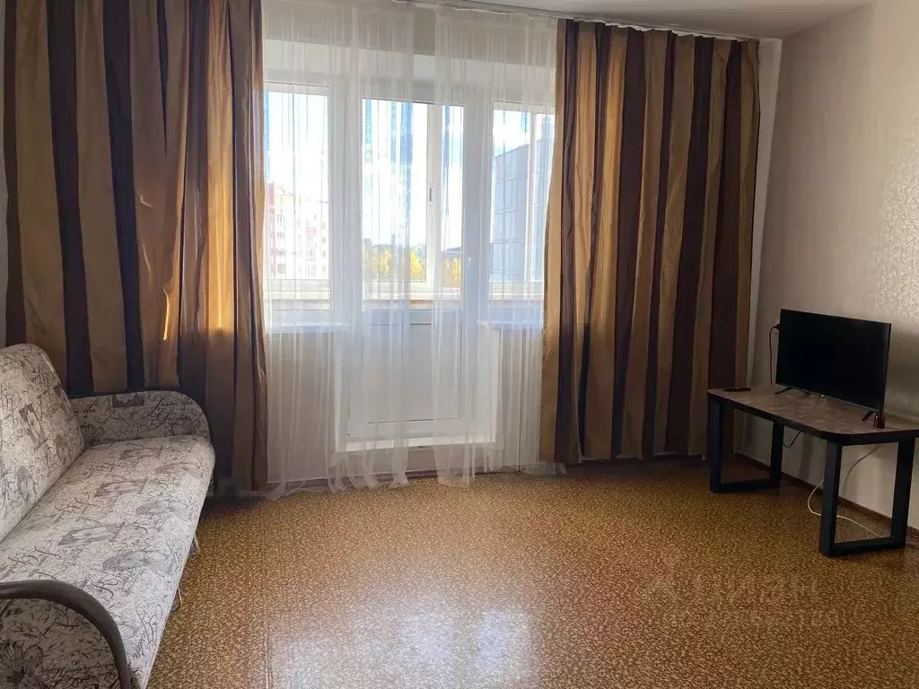 1-к кв. Челябинская область, Миасс просп. Октября, 70 (35.0 м) - Фото 1