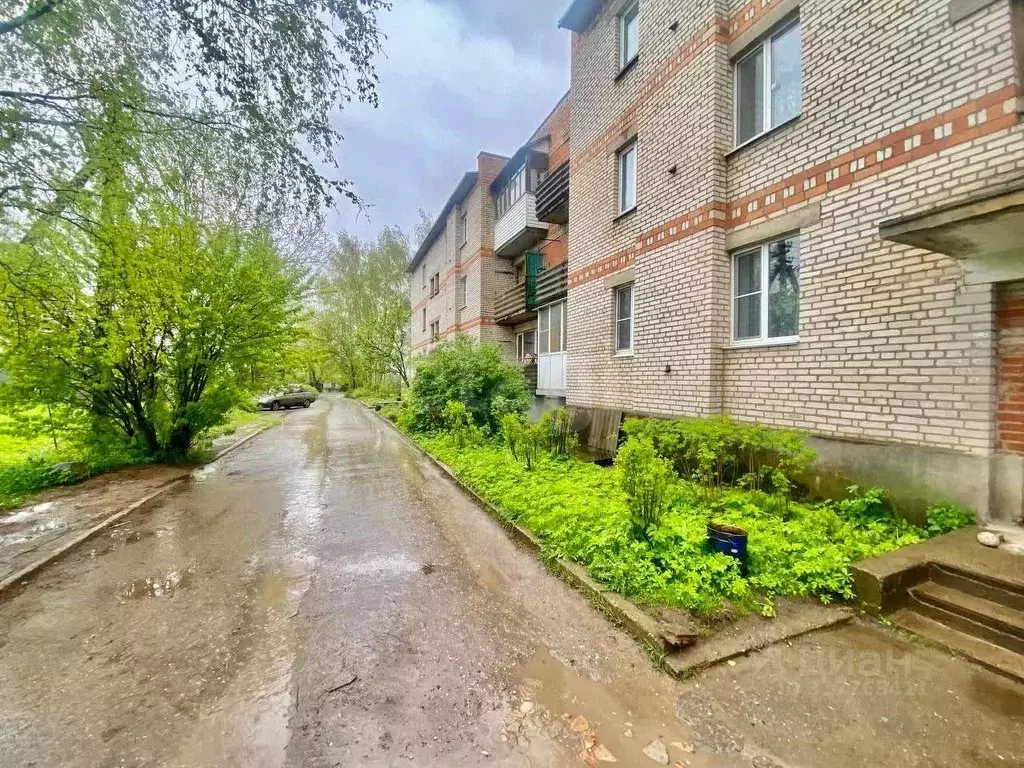 2-к кв. Псковская область, Порхов просп. Ленина, 104 (48.8 м) - Фото 0