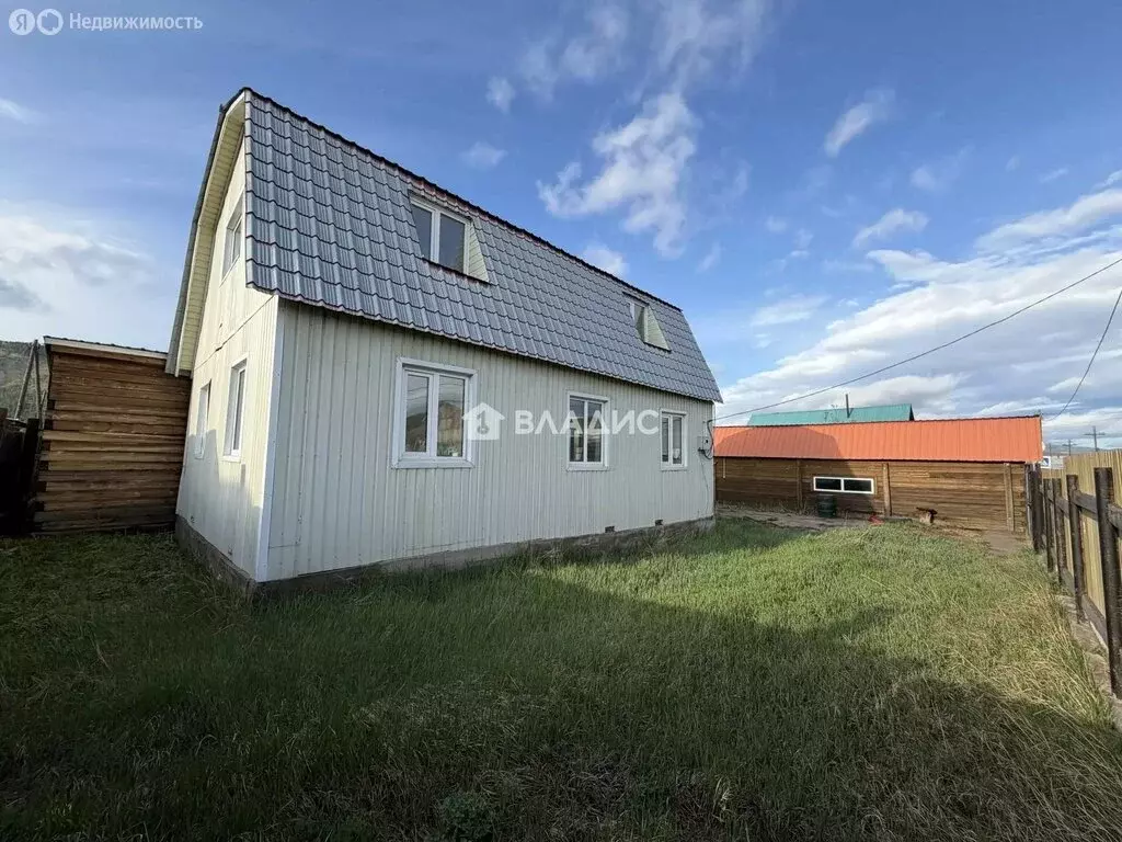 Дом в село Сотниково, Верхняя Садовая улица (100 м) - Фото 1