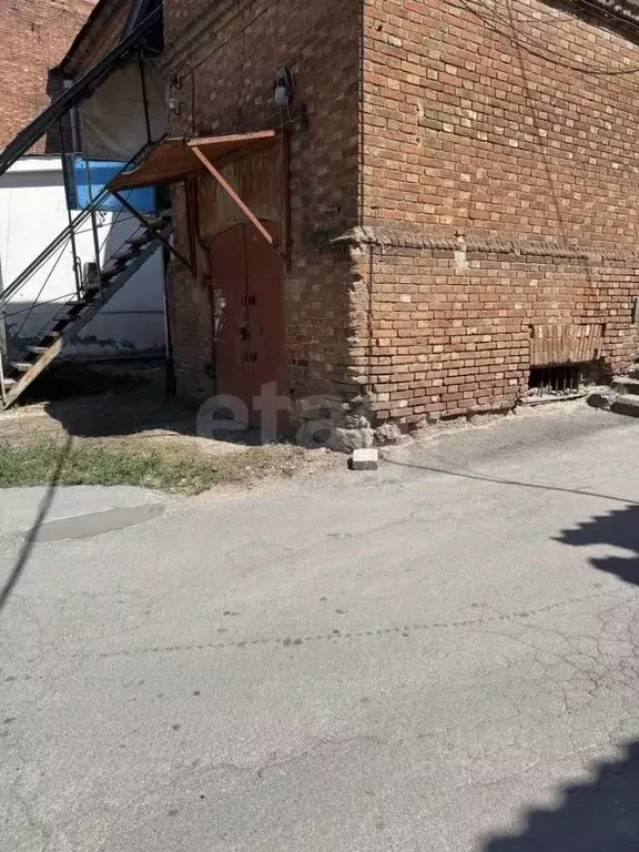 Склад в Ростовская область, Новочеркасск ул. Думенко, 8 (175 м) - Фото 1