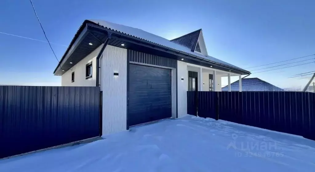 Дом в Иркутская область, Иркутский муниципальный округ, д. Карлук ул. ... - Фото 1