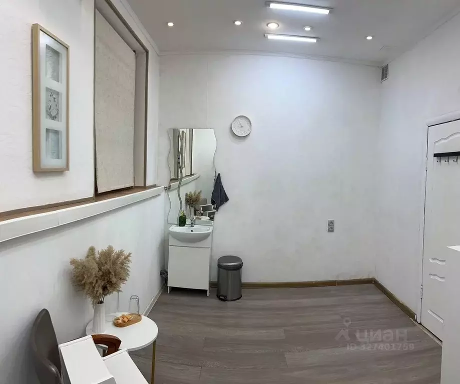 Помещение свободного назначения в Москва ул. Арбат, 18/1С2 (12 м) - Фото 1