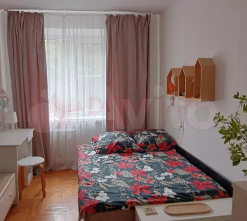 3-к. квартира, 60м, 4/6эт. - Фото 0