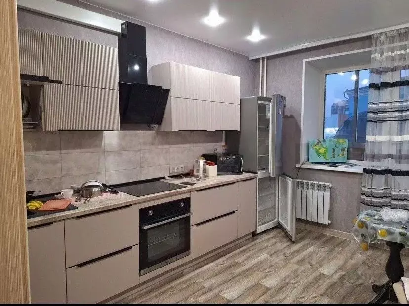 2-к кв. Хакасия, Абакан ул. Стофато, 5Г (65.7 м) - Фото 1