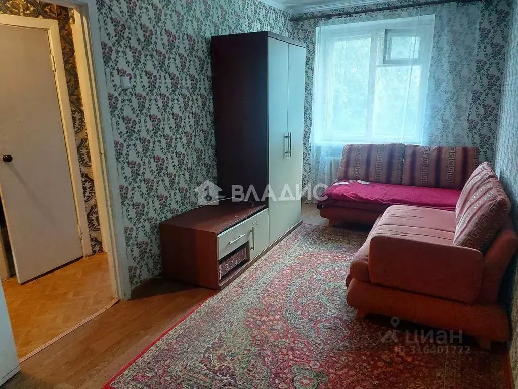 2-к кв. Волгоградская область, Волгоград ул. Луговского, 11 (45.3 м) - Фото 0