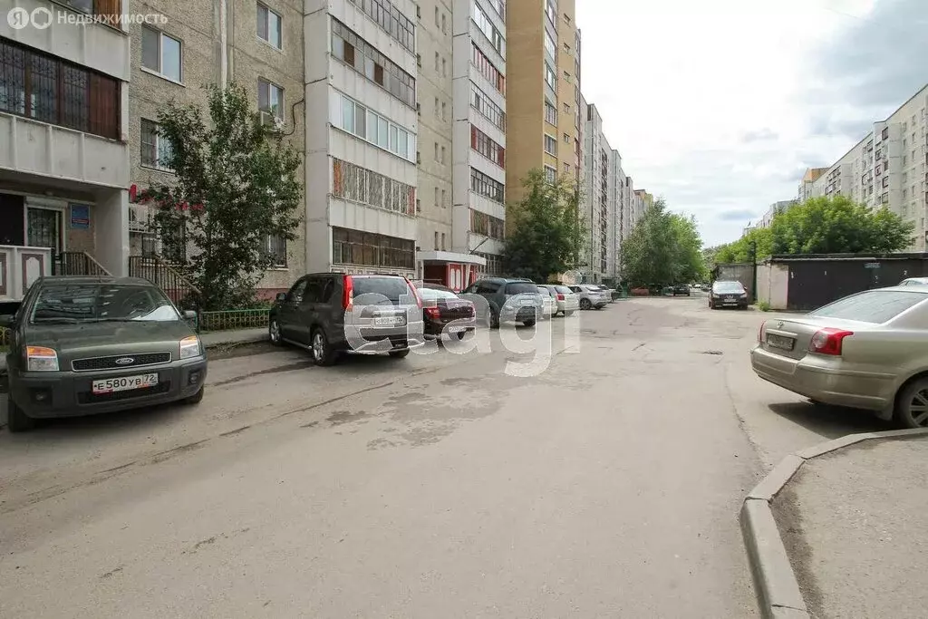 2-комнатная квартира: Тюмень, улица Болотникова, 11 (52.2 м) - Фото 2