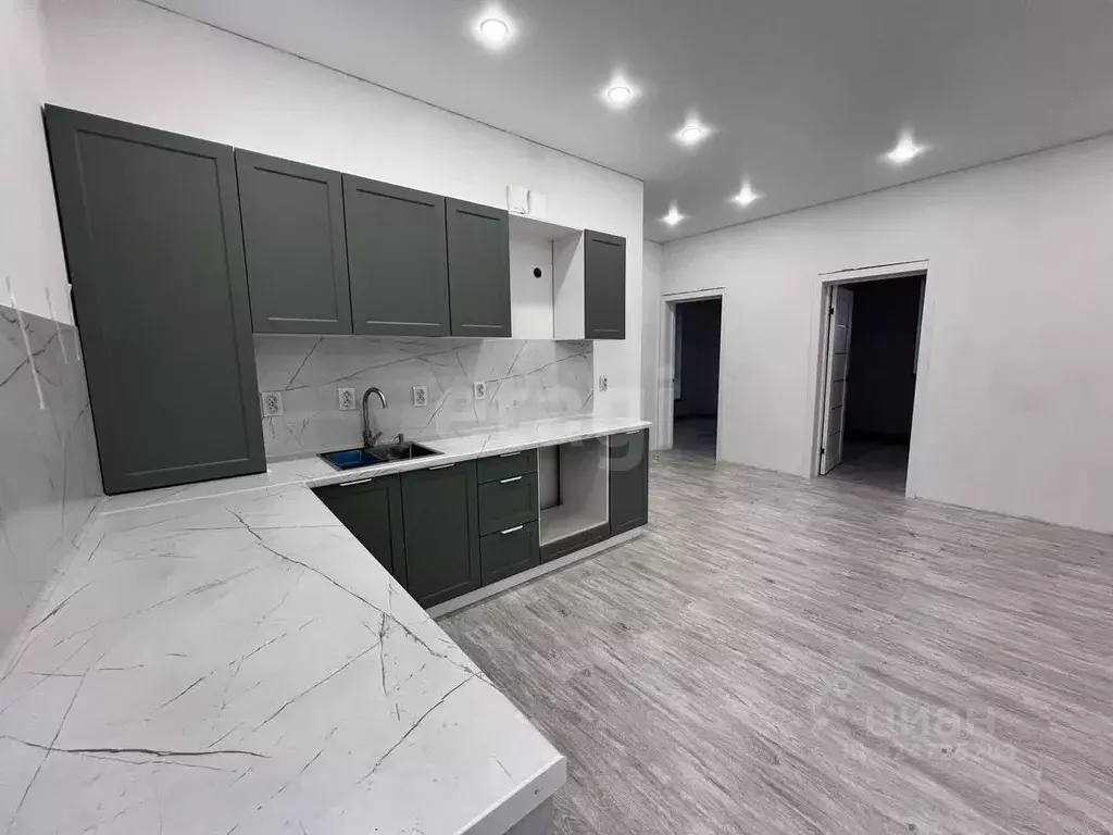 Дом в Башкортостан, Иглинский район, Акбердинский сельсовет, д. ... - Фото 1