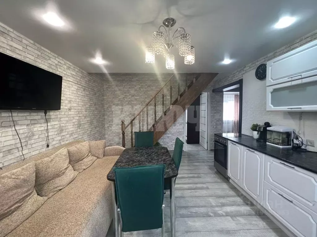 Дом в Вологодская область, Сокол ул. Маяковского (94 м) - Фото 1