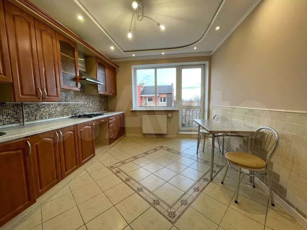 2-к. квартира, 80 м, 4/4 эт. - Фото 0