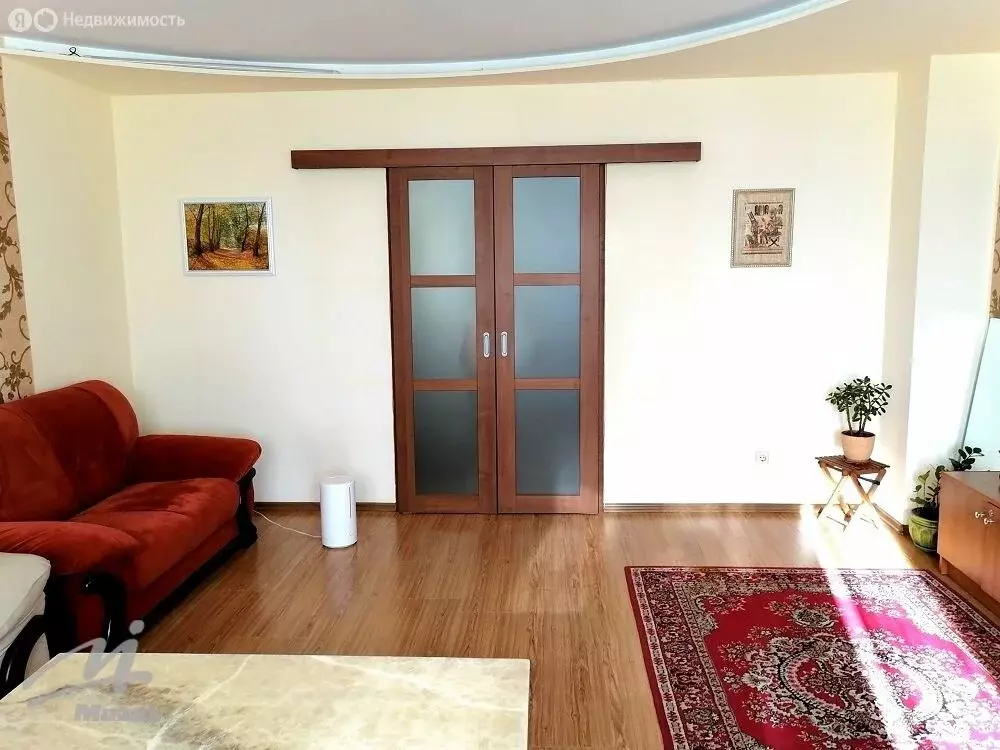 3-комнатная квартира: Барнаул, улица Папанинцев, 111 (104.9 м) - Фото 2