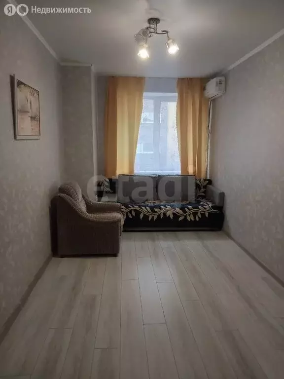 1-комнатная квартира: Батайск, улица Добролюбова, 90 (35 м) - Фото 0