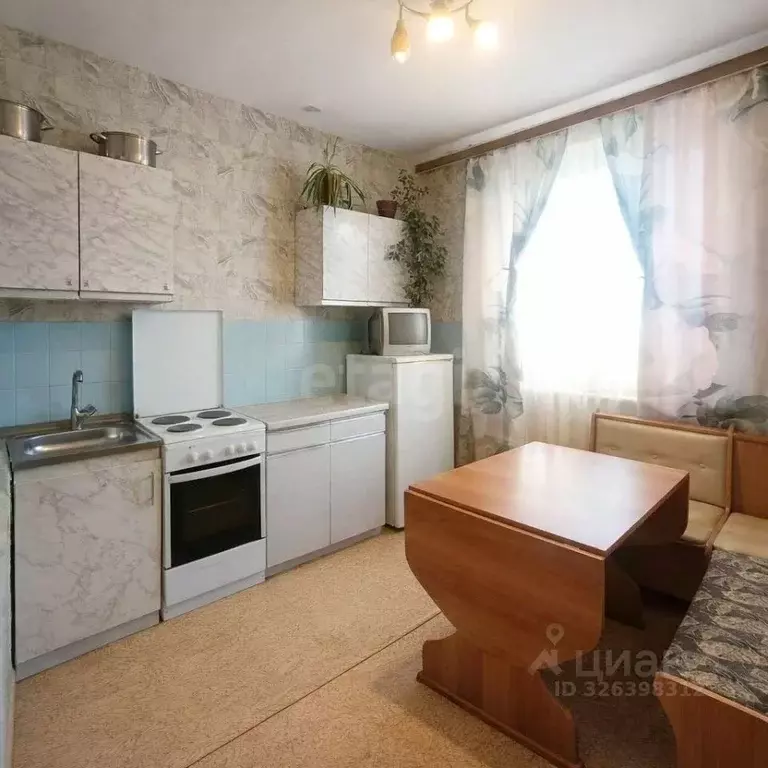 2-к кв. Смоленская область, Вязьма Московская ул., 25 (52.6 м) - Фото 2