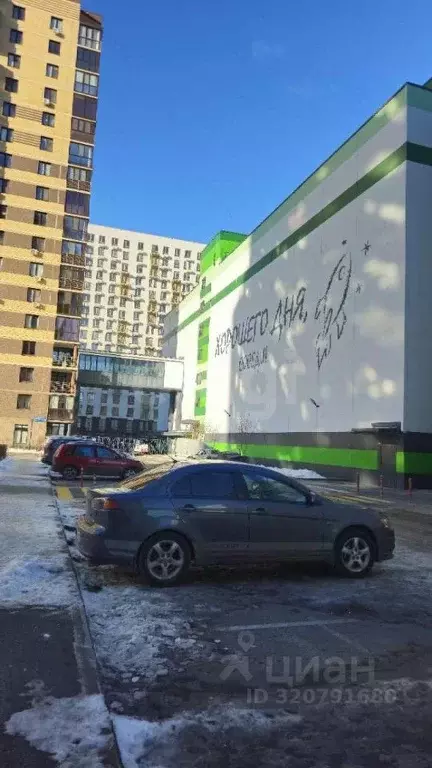 Гараж в Тюменская область, Тюмень ул. Тимофея Чаркова, 79с1 (16 м) - Фото 1