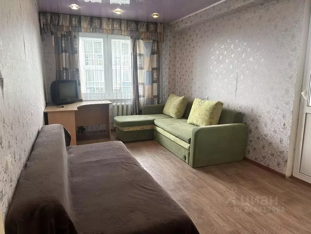 2-к кв. Кировская область, Киров ул. Азина, 15 (58.0 м) - Фото 1