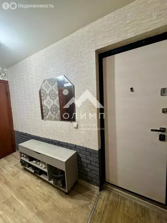3-комнатная квартира: Ярославль, улица Урицкого, 24 (56.4 м) - Фото 0