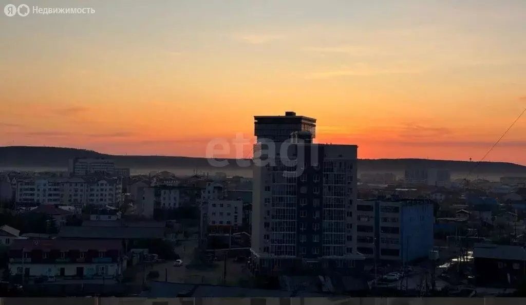 3-комнатная квартира: Якутск, улица Кальвица, 30 (82.2 м) - Фото 1