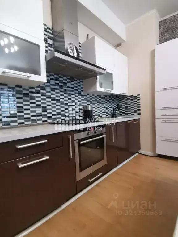 2-к кв. Ханты-Мансийский АО, Ханты-Мансийск ул. Объездная, 8 (83.3 м) - Фото 1