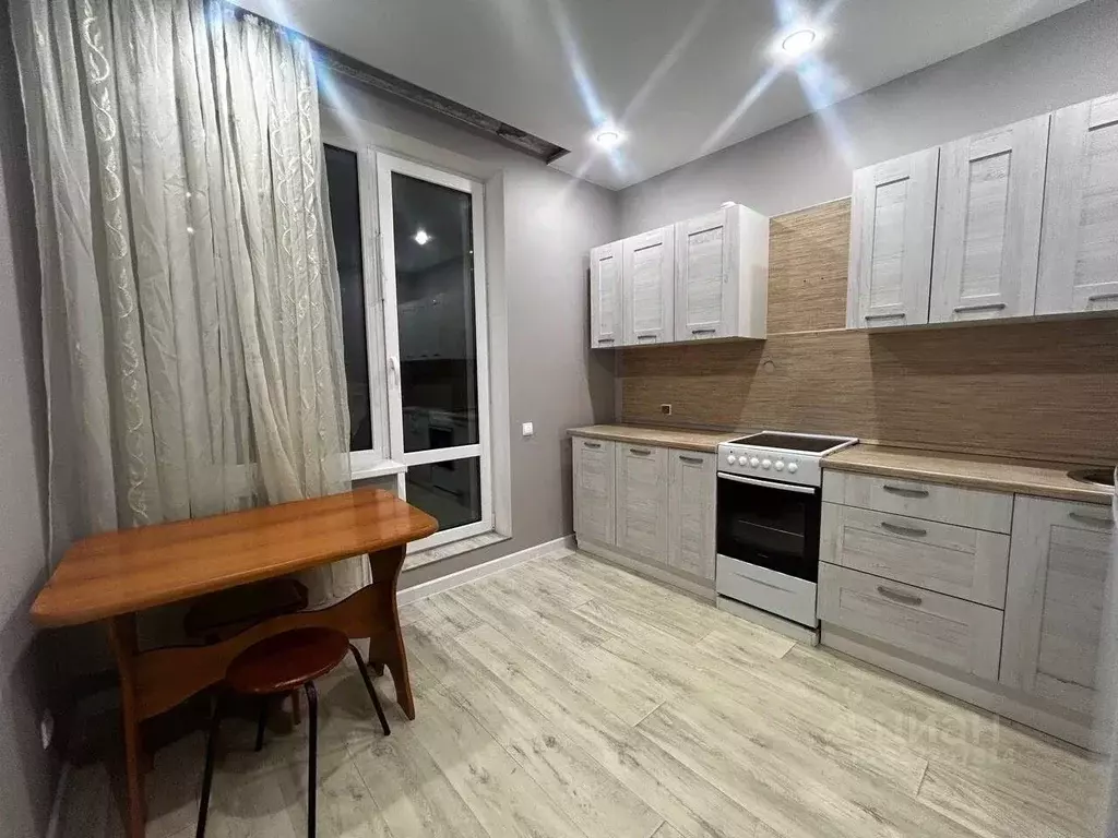 2-к кв. Татарстан, Казань ул. Мансура Хасанова, 15 (50.3 м) - Фото 1