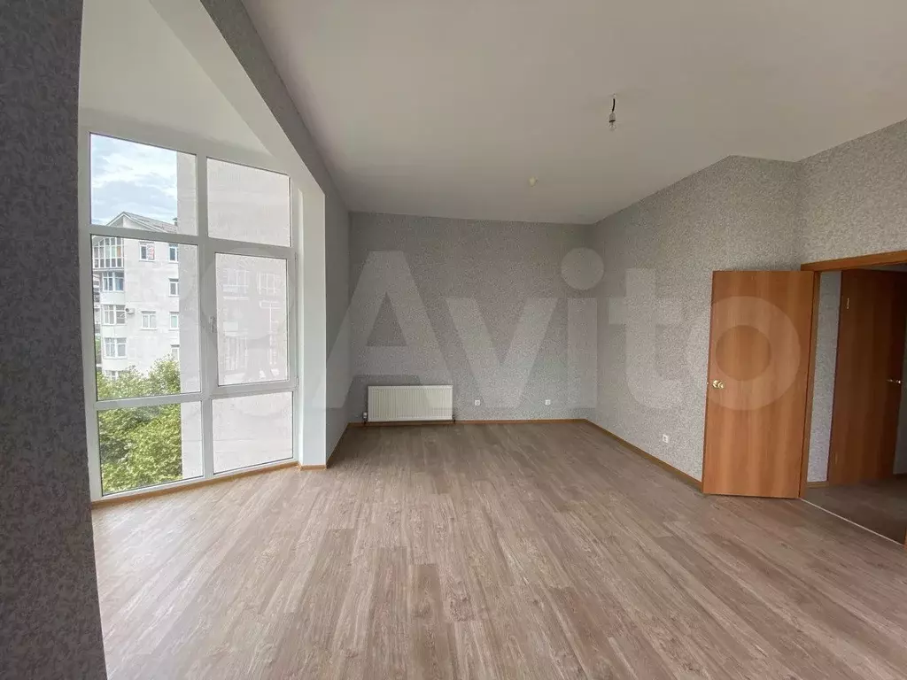 2-к. квартира, 70 м, 4/6 эт. - Фото 1