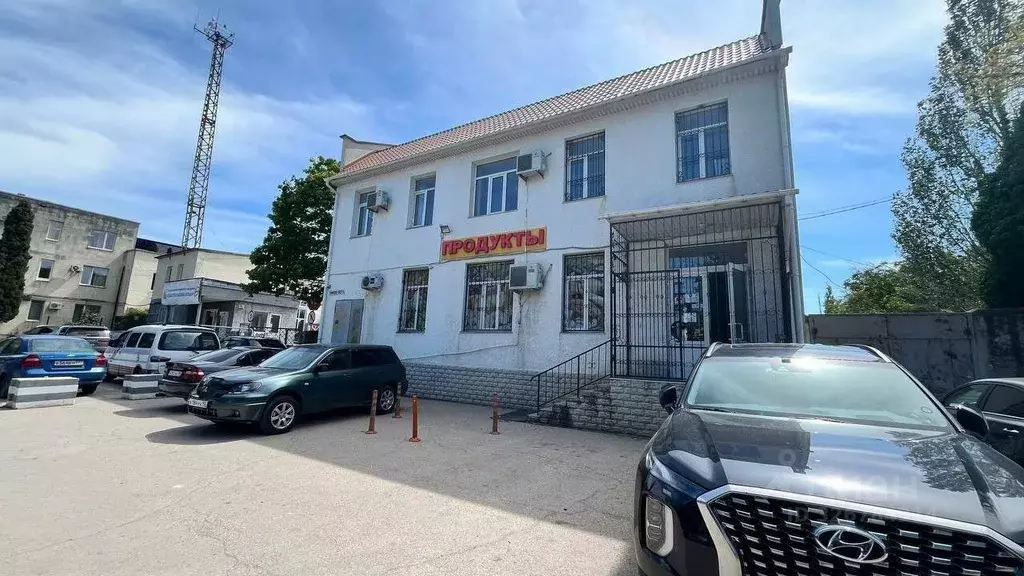 Помещение свободного назначения в Севастополь ш. Камышовое, 29/1 (242 ... - Фото 1