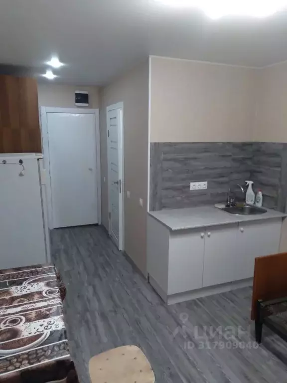Студия Красноярский край, Красноярск ул. Толстого, 45 (18.0 м) - Фото 0