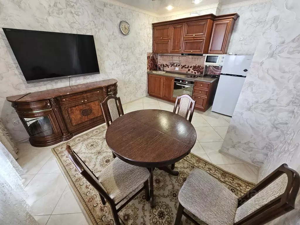 1-к кв. Омская область, Омск ул. Конева, 10 (37.0 м) - Фото 1