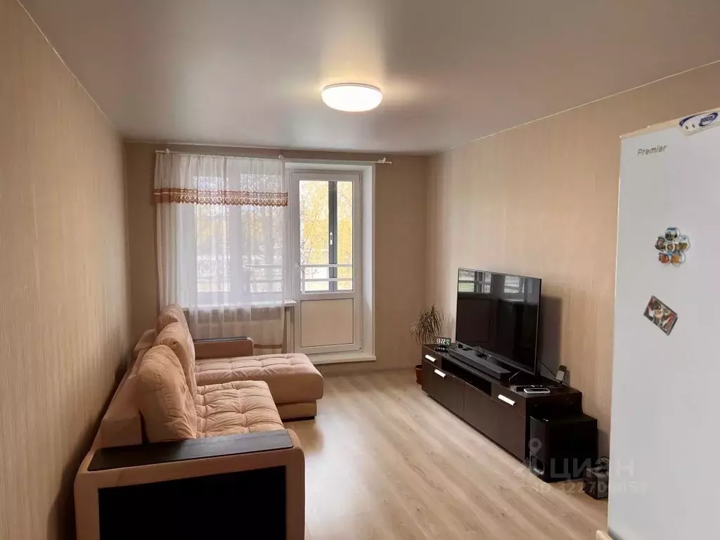 1-к кв. Удмуртия, с. Завьялово ул. Калинина, 39 (40.4 м) - Фото 1