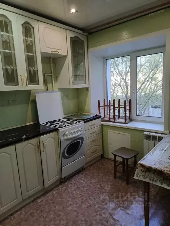 2-к кв. Калужская область, Козельск ул. Космонавтов, 17 (42.0 м) - Фото 1