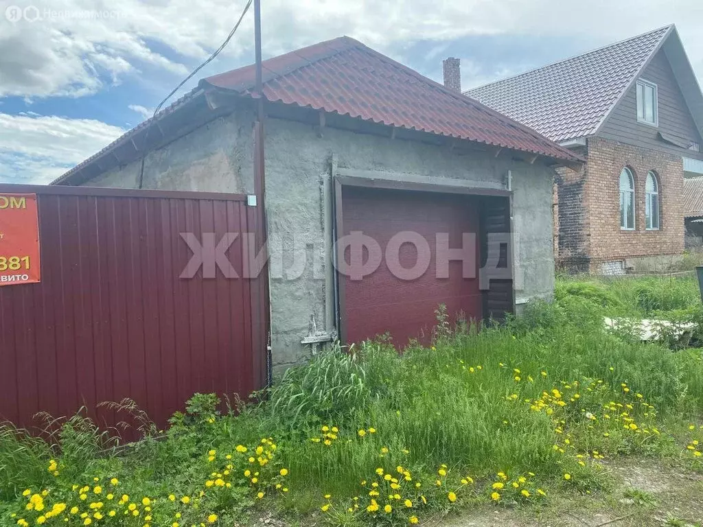 Дом в Абакан, 2-я Проточная улица (100 м) - Фото 0