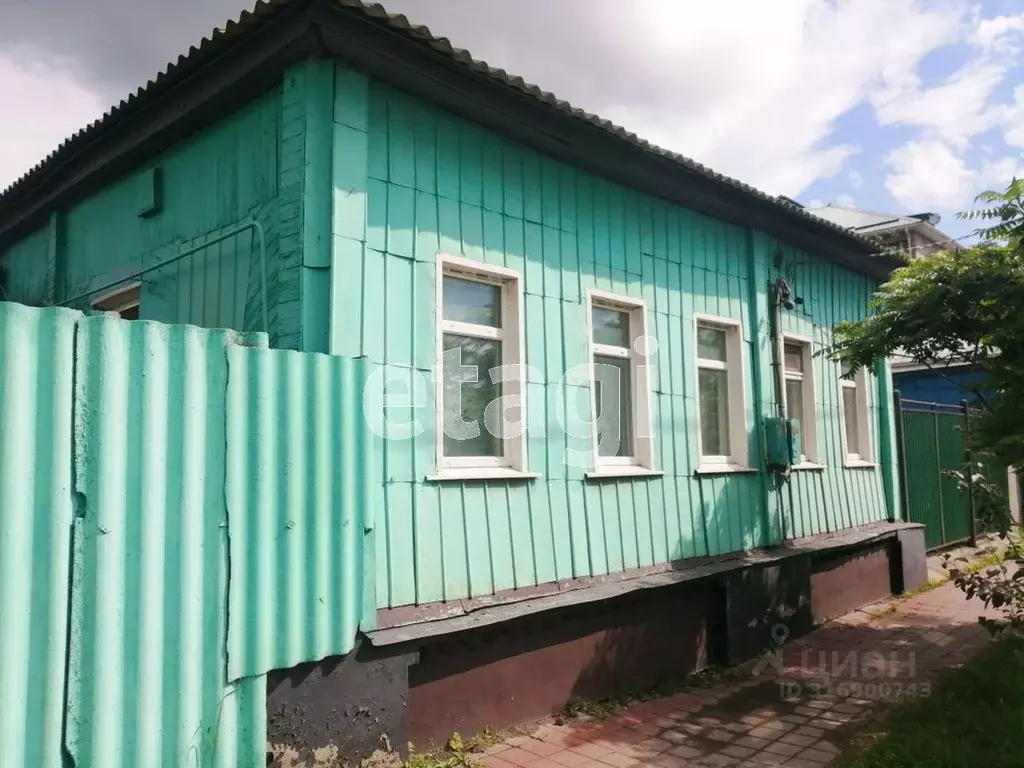 Дом в Белгородская область, Валуйки ул. Никольская, 32 (100 м) - Фото 0