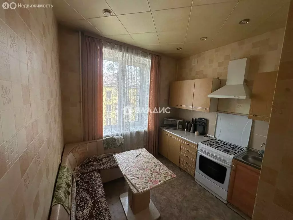 2-комнатная квартира: Ангарск, 76-й квартал, 6 (56 м) - Фото 2
