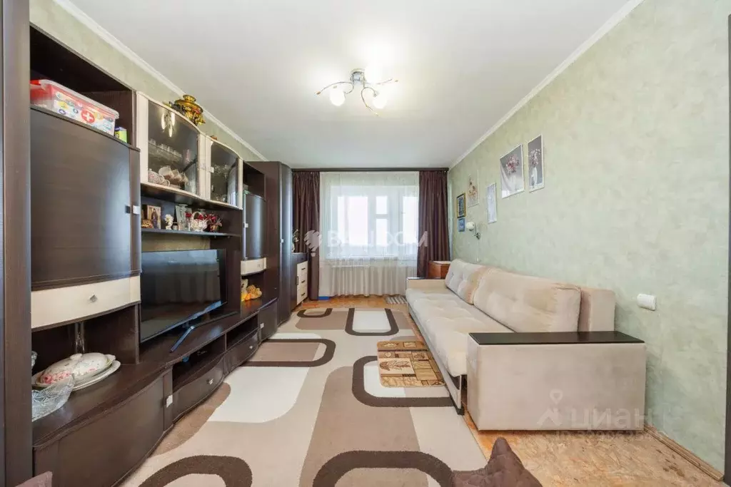 2-к кв. Брянская область, Брянск ул. Молодой Гвардии, 71А (48.9 м) - Фото 1