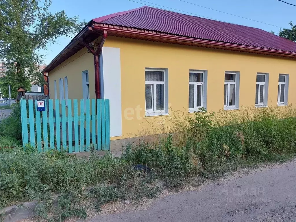 Дом в Саратовская область, Саратов ул. Имени В.Г. Клочкова (78 м) - Фото 0