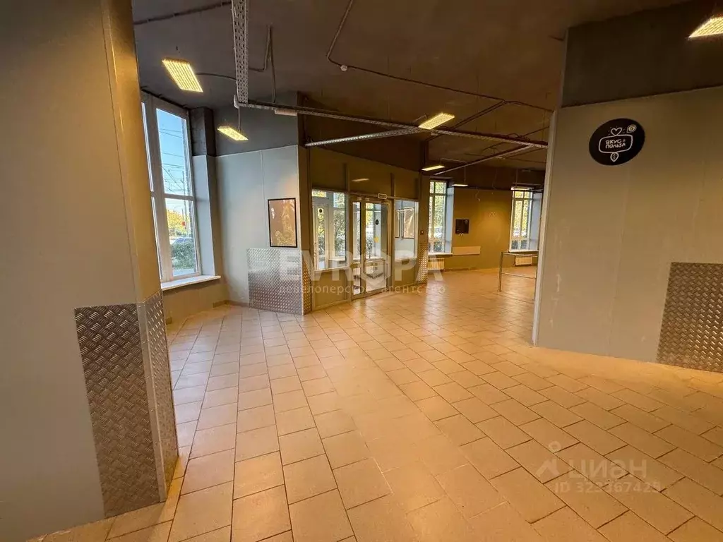 Торговая площадь в Ульяновская область, Ульяновск просп. Ленинского ... - Фото 1