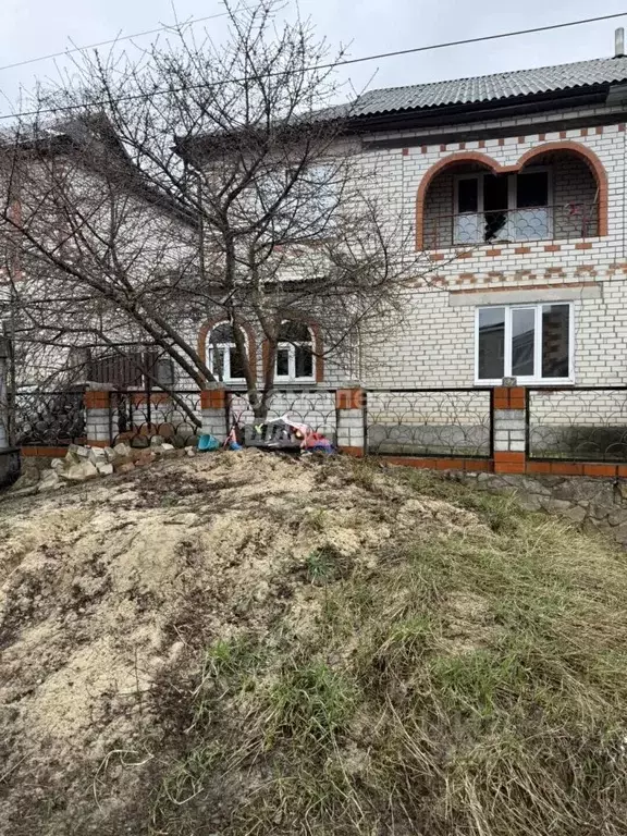 5-к кв. Курская область, Рыльск Иркутская ул., 23 (173.4 м) - Фото 1
