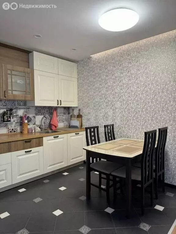 2-комнатная квартира: Самара, бульвар Засамарская Слобода, 8 (70 м) - Фото 1